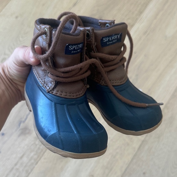 Sperry Kids Duck Boots - Blue and Brown 6 - Picture 1 of 2